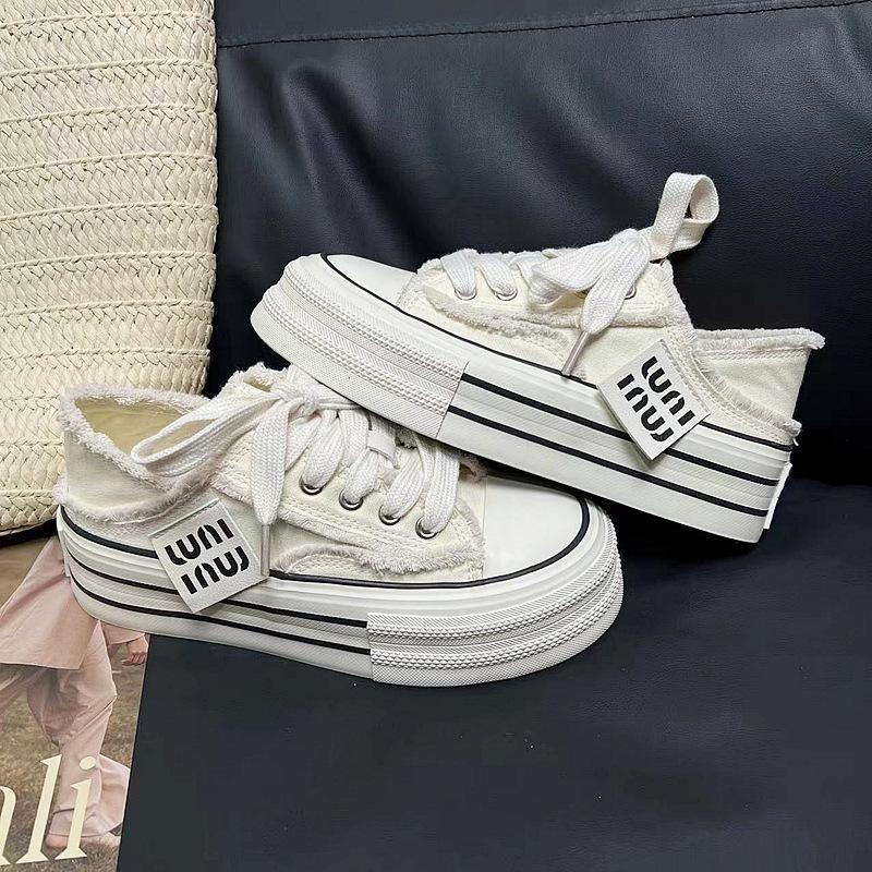 Módní Nové Ležérní Platformové Plátěné Boty Zvyšující Výšku 2025 Dámské Vnější Bílé Tenisky Pantofle Nazouvací Sandály Vulkanizované Boty