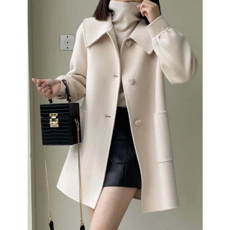 2024 Autumn/Winter Mid-Length Slimming Woolen Coat with Heart Buckle and Peter Pan Collar for Women