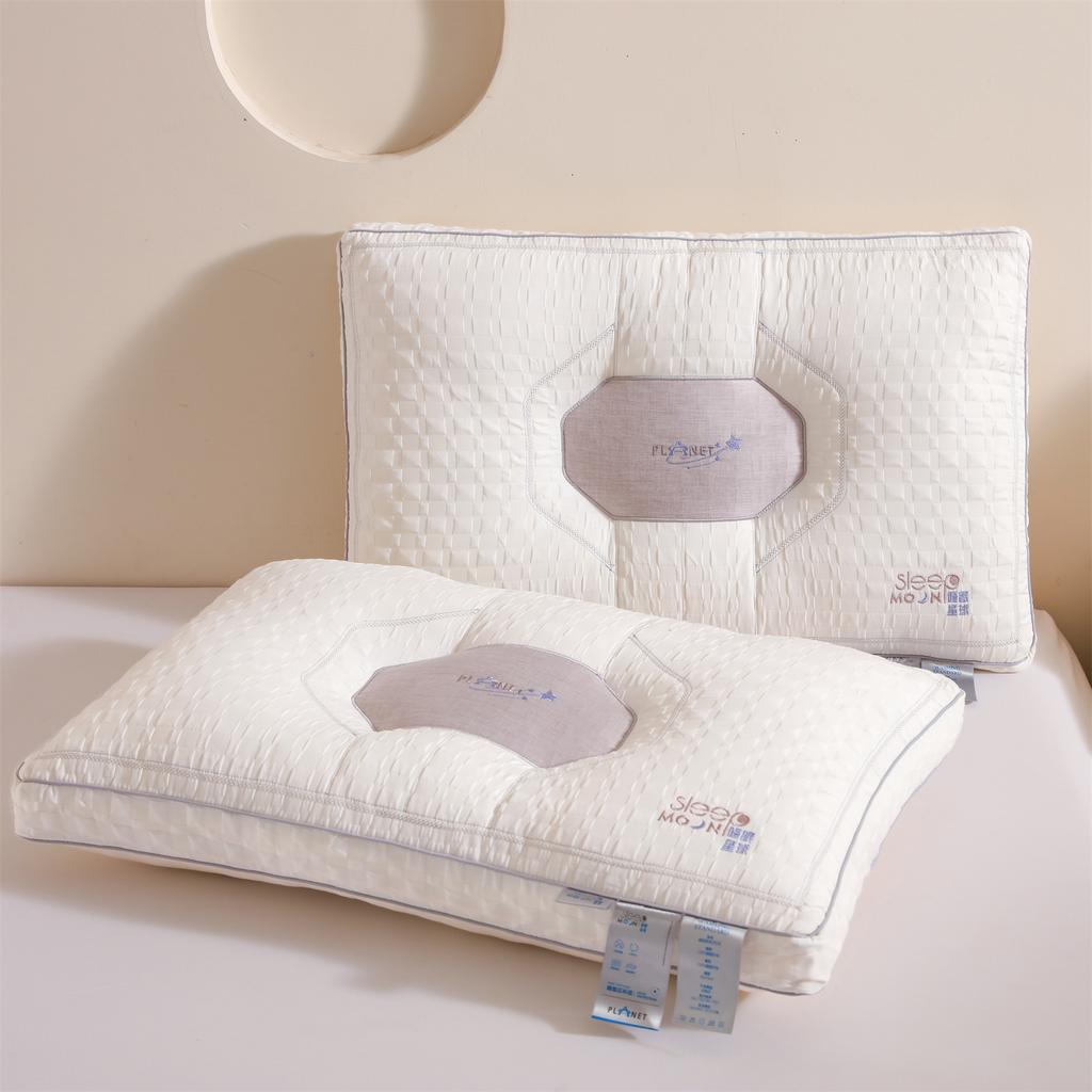 1/2pcs The planet-style shaped pillow provides neck support to relieve stress and deep sleep. It can be machine washed