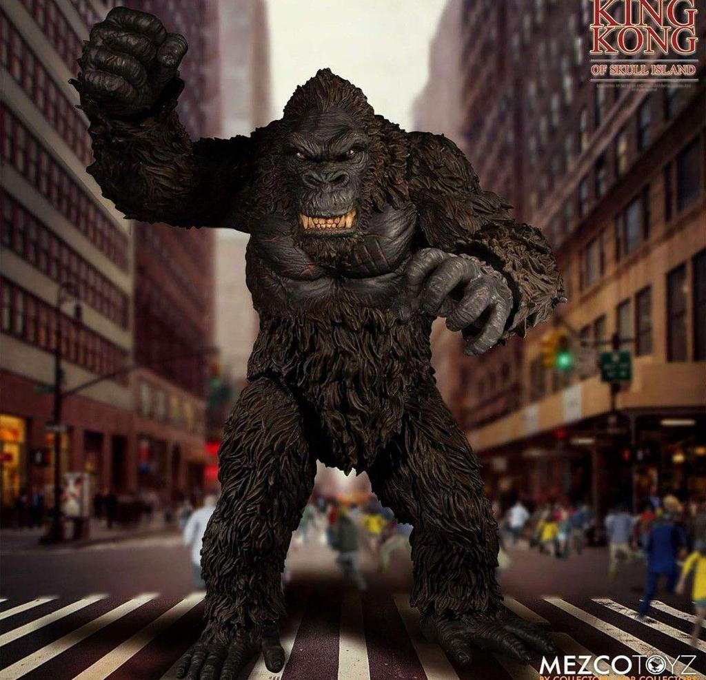 [USED] 18-inch Giant!! King Kong Mezco