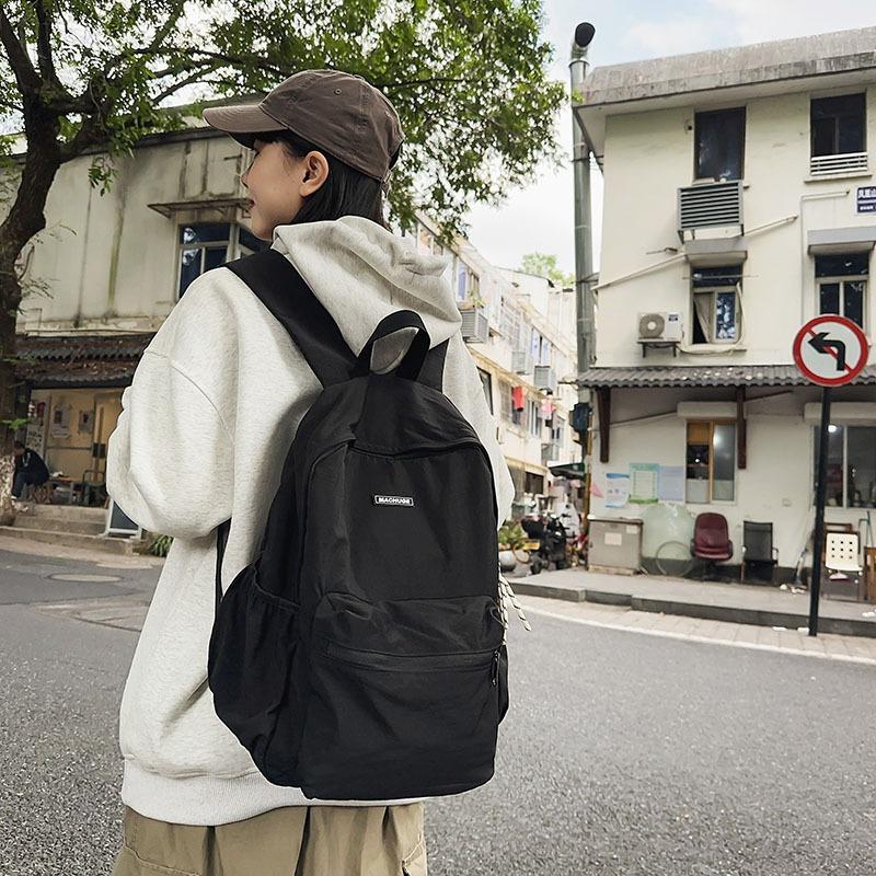 Casual and lightweight folding backpack New mountaineering hiking backpack College style school bag