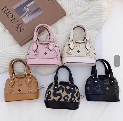 Children's Messenger Bag, Girl Shell Bag 2025 New Fashion Simple Bear Printing Mini Portable Bag