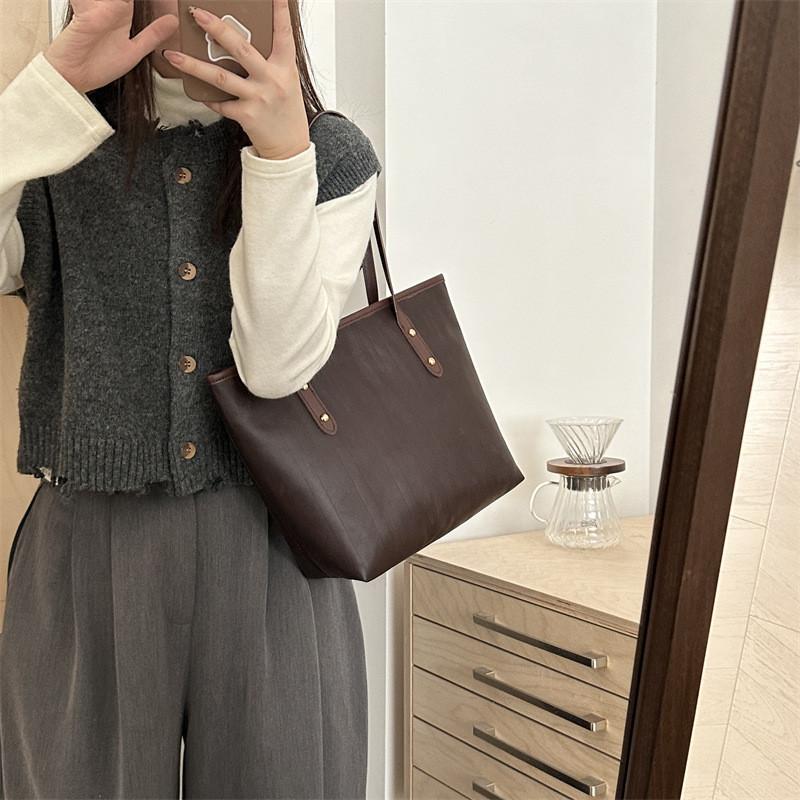 Fashionable Large Capacity Tote Bag For Women Stylish Casual Shoulder Bag With Polyester Lining