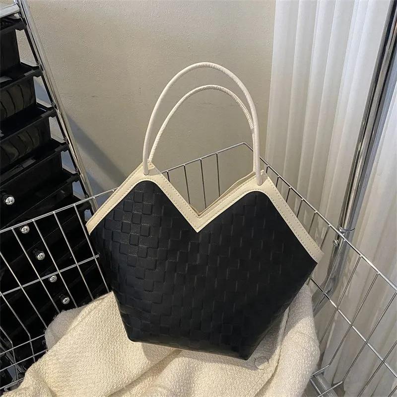 Elegant Texture Retro Handbag Color-blocking Large-capacity Tote Bag Women's Versatile One-shoulder Underarm Bag