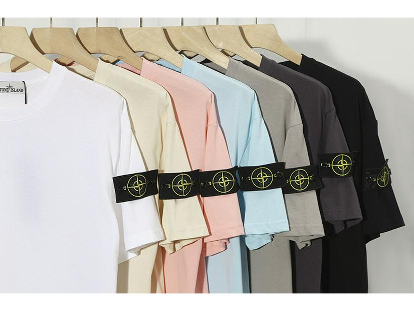 Bavlněné tričko s klasickým kulatým výstřihem v jednobarevném provedení Stone Island s nášivkou