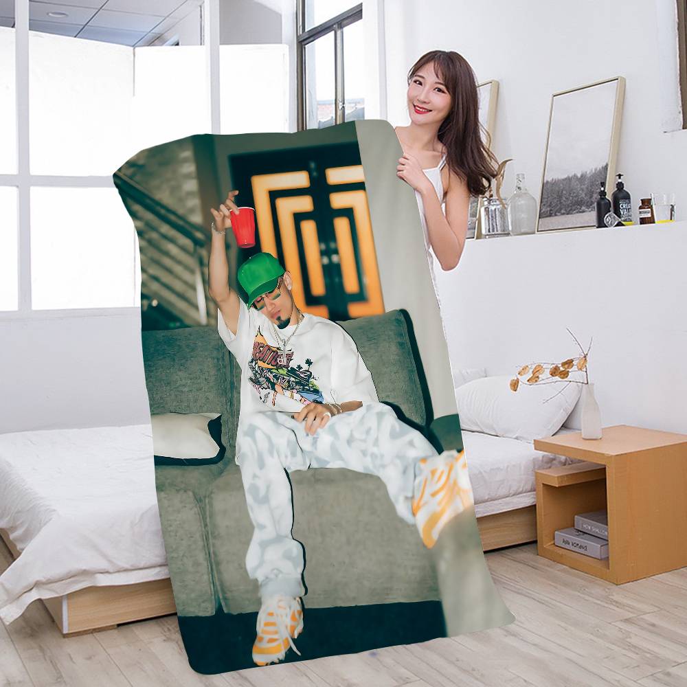 O-Omar Courtz Album PRIMERA Anime Beach Swimming Towel Soft Absorbent Washcloth Children's Gifts for Kids Travel Camping Gym