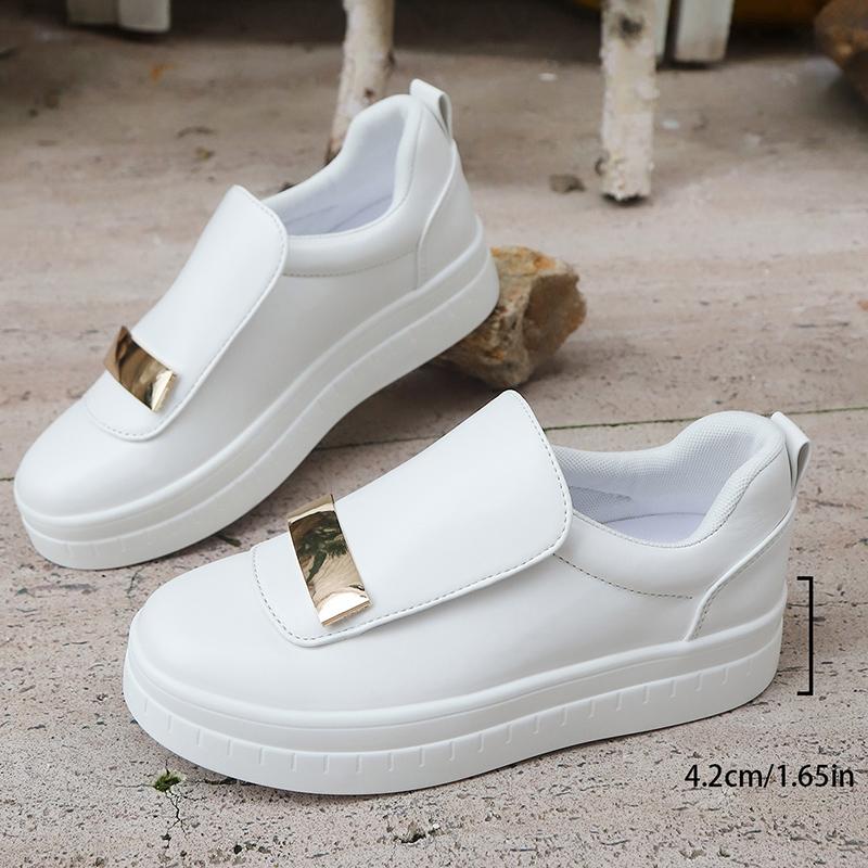Fashion 2025 New Slip On Thick Bottom White Sneakers Women Metal Decor Platform Sneakers Woman Comfort Pu Leather Sport Shoes Plus Size
