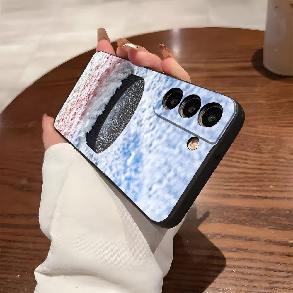 Ice Hockey Rink Puck Phone Case For Samsung S26 S25 S24 FE S23 S22 S21 Plus S20 Ultra Note20Ultra Black Soft Shell