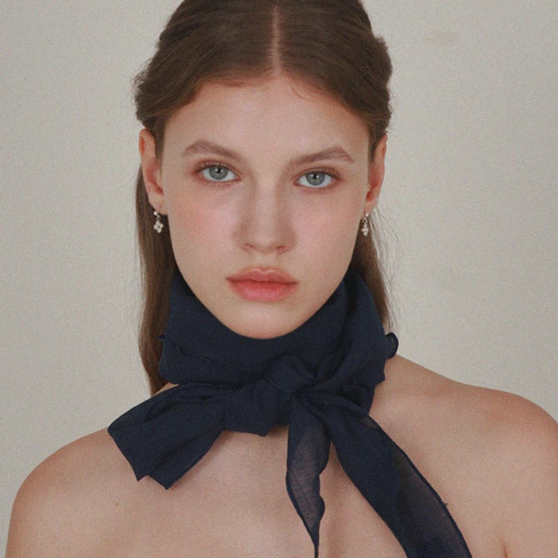 Less is more triangle scarf (6 color)