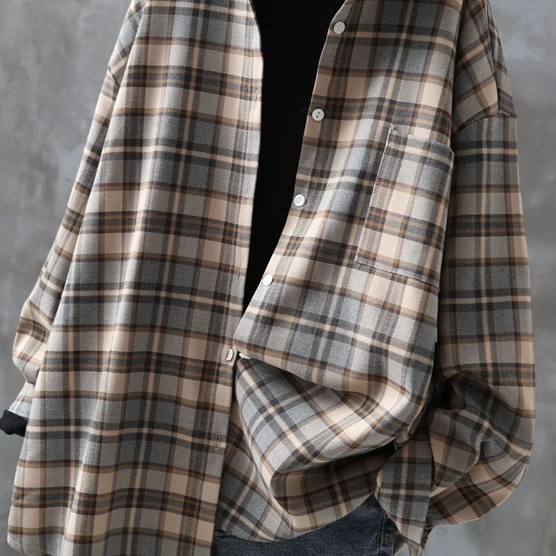 Trendiges kariertes Hemd für Damen, locker sitzend und stilvoll schlank machend mit Vintage-Hongkong-Flair, ideal für Frühling/Herbst