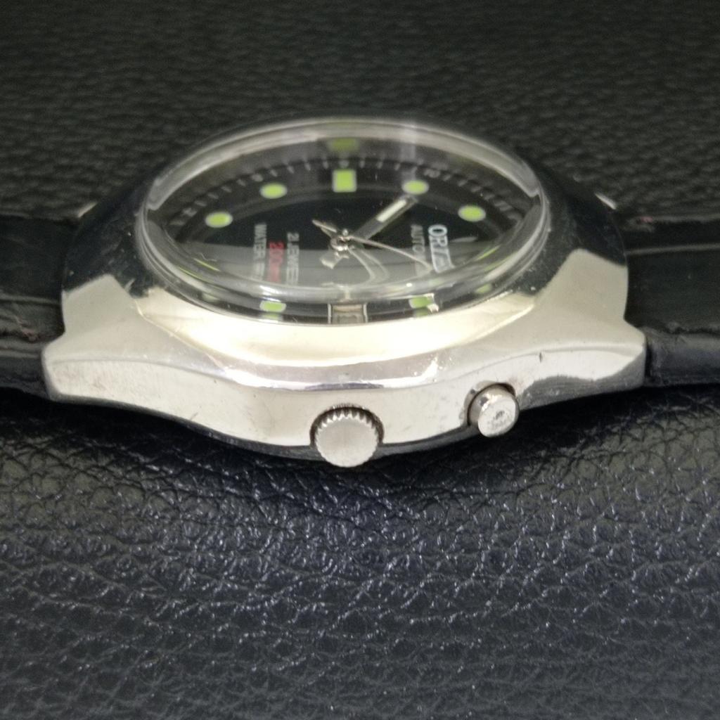 VINTAGE ORIENT AUTOMATIC 46941 JAPAN MENS BLACK COLOR DIAL WATCH A700657-5 R204-a700657