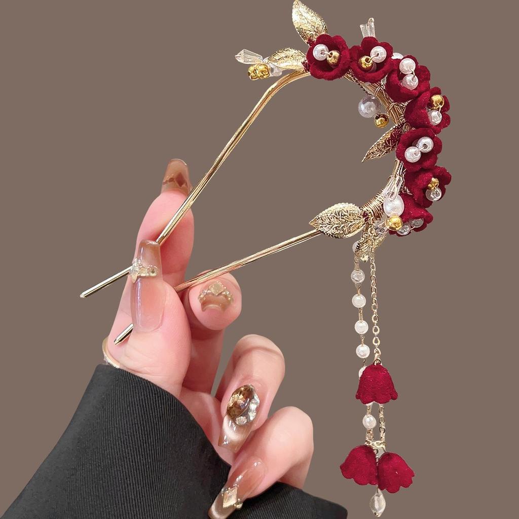 Elegant Red Rose Tassel Hairpin - U-shaped Hair Accessory for Women, Perfect for Updos and Traditional Attire.