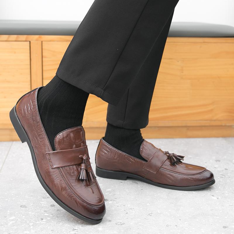 Men Green Loafers Leather Individuality Formal Business Shoes Wedding Dress Prom Shoes Over Sized