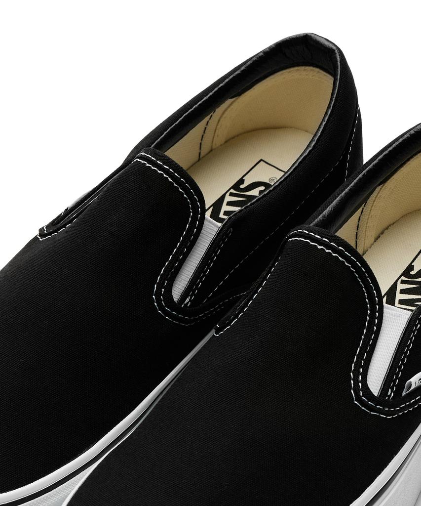 Vans Classic Slip-On Stackform - (Canvas) Black:True White / Vn0A7Q5Rbmx1