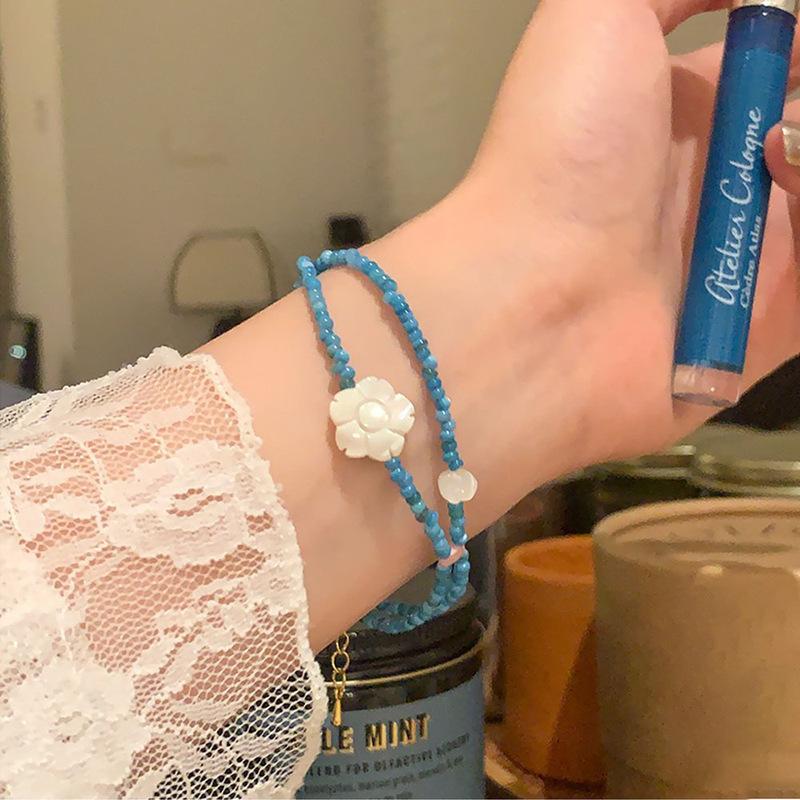 Natural stone crystal geometric beaded bracelet retro high-end bracelet women's niche light luxury versatile jewelry