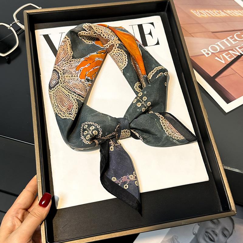 30% Silk 70% Cotton Scarf Women Square Neck Shawls Wraps for Ladies Foulard Scarves Pashmina Female Hijab Bandana Bufanda 70cm