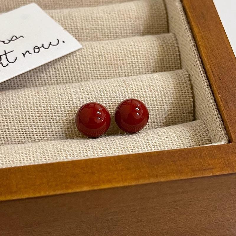 Burgundy Doudou Pearl Earrings Women'S Retro Hong Kong Style Red Earrings Raising Ear Holes Ear Sticks Sleeping Ear Accessories