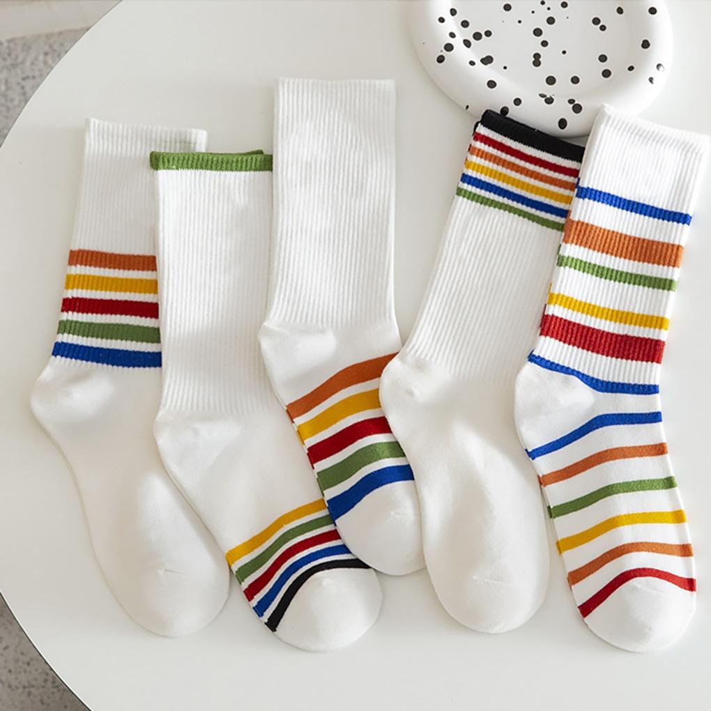 

5 pairs of women s domestically produced rainbow line banding long socks 5 pairs (random colors)