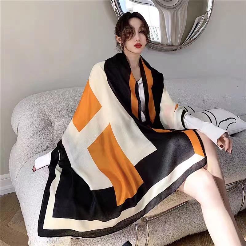 Versatile Women's Korean-Style Silk Scarf: Warm, Dual-Use Shawl for Sun Protection, Perfect for Spring and Autumn.