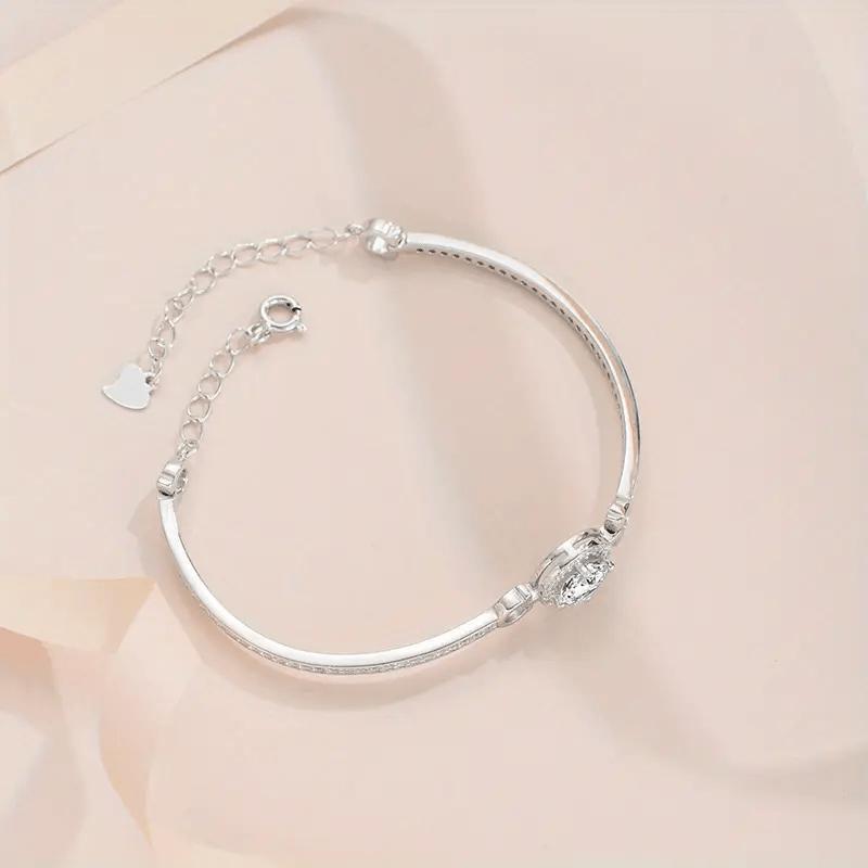Silver1Carat Moissanite Women's Luxurious Versatile Bracelet Suitable for Daily Commuting, Banquets, Parties, Valentine's Day, Halloween, Christmas,