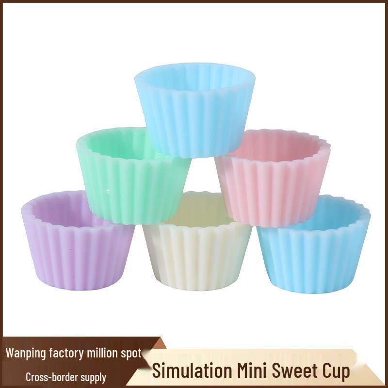 

Mini Paper Cupcake Shells: DIY Fruit Resin Keychain & Phone Chain Accessories