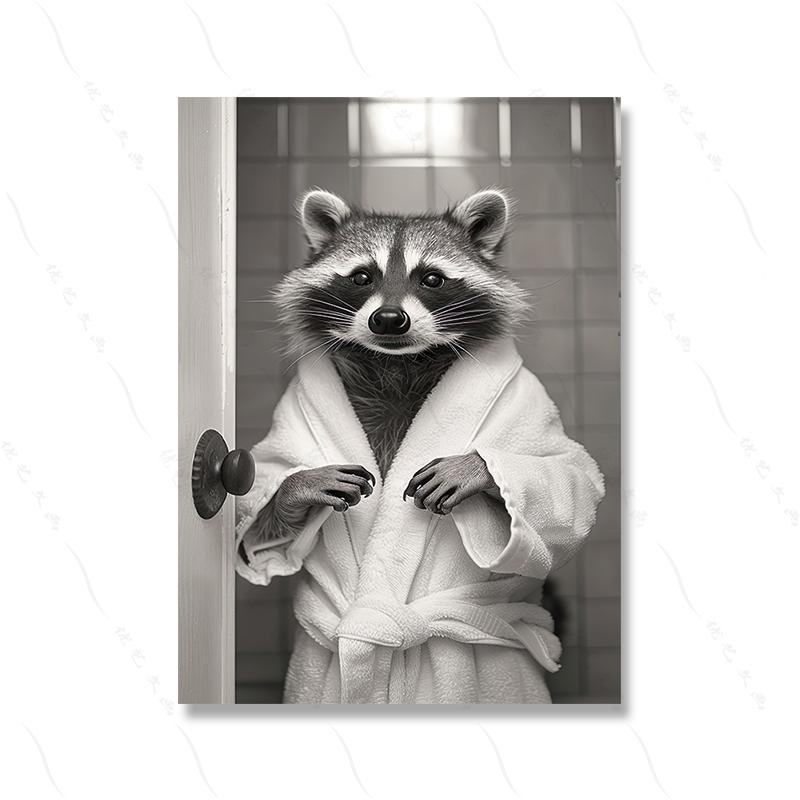 Impression d'art mural de salle de bain Raccoon Rigolo Affiche Raccoon en Peignoir Photos de Raccoon Se Baignant Décor Mural Raccoon sur Toilettes