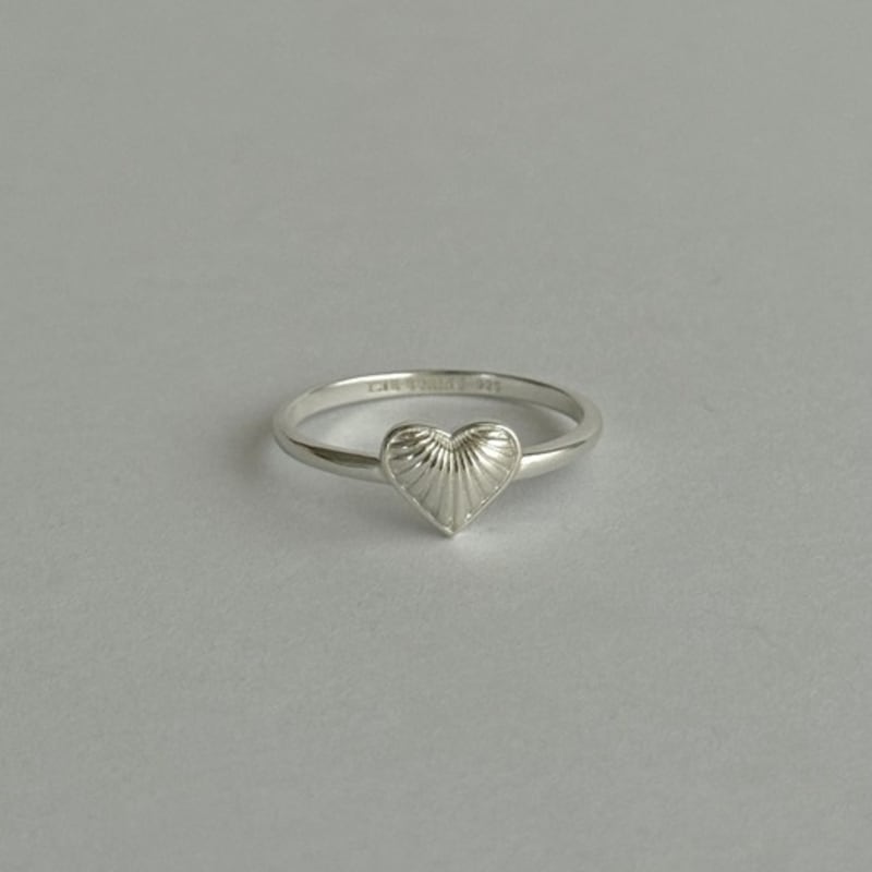 THE BORING Mini Heart Ring