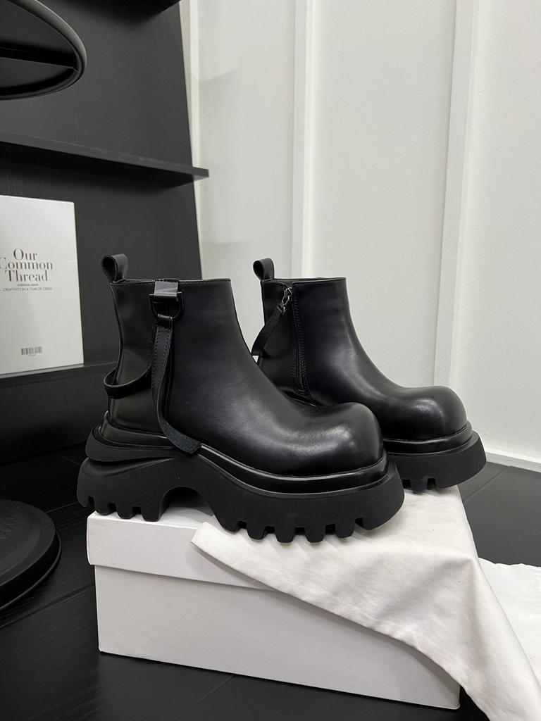 Sheepskin Version~ Thick-soled Heightening Martin Boots Women's 2025 Autumn New Short Tube Thin Small Locomotive Boots Single Boots