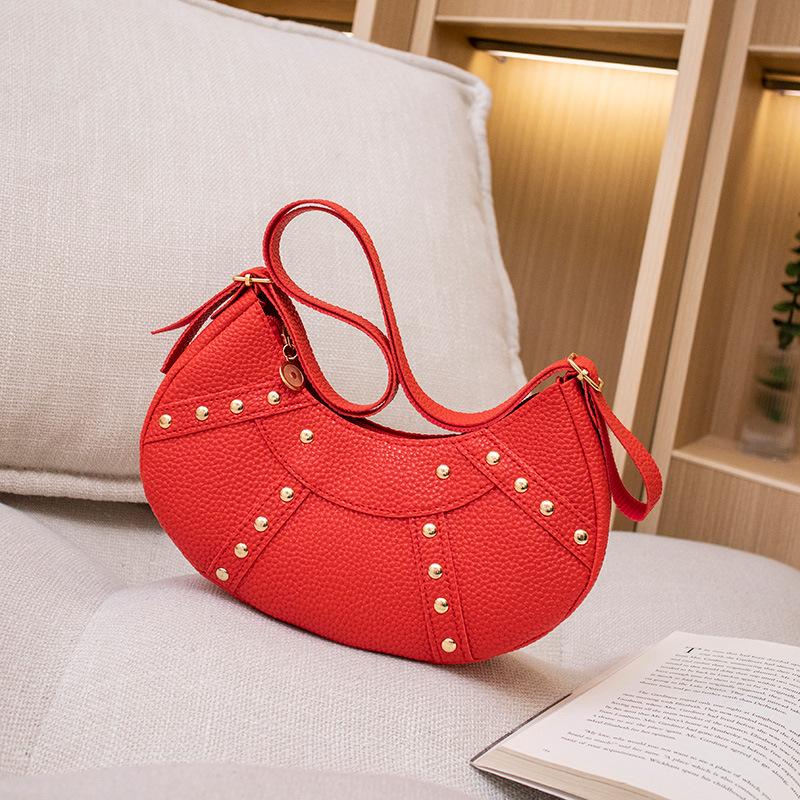 Ladies bag personalized crescent bag rivet splicing underarm portable women's bag fashionable lychee pattern shoulder mobile phone bag
