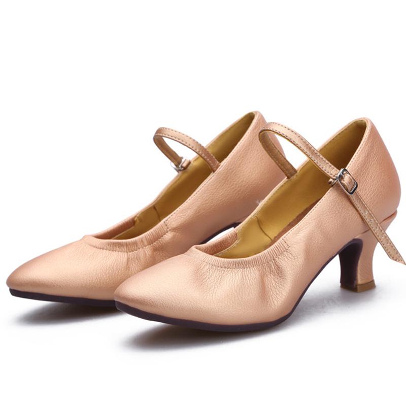 Nové dámské boty pro moderní tanec Ženy Dívky Taneční boty Na vysokém podpatku Sálové Latinskoamerické taneční boty pro ženy 5,5 cm podpatek