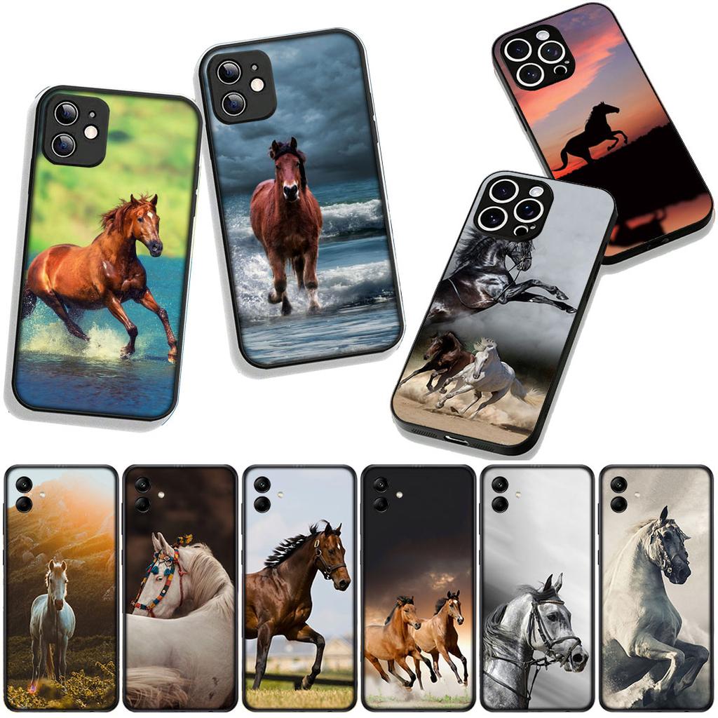 Cover Running Wild Horse Black for Motorola Moto G04 G13 G14 G22 G23 G20 G32 G34 G35 G64 G82 G84 G53 G60 G72 E14 E15 E13 Case