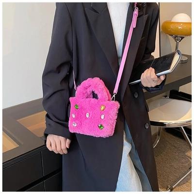 Plyšová taška s diamanty pro ženy mini crossbody taška přenosná kožešinová taška