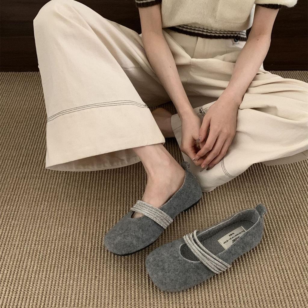 French Flat-bottomed Rhinestone Velvet Mary Jane Shoes Women's 2025 Autumn and Winter New Light-mouth Fluffy Single Shoes Versatile Ladyshoes