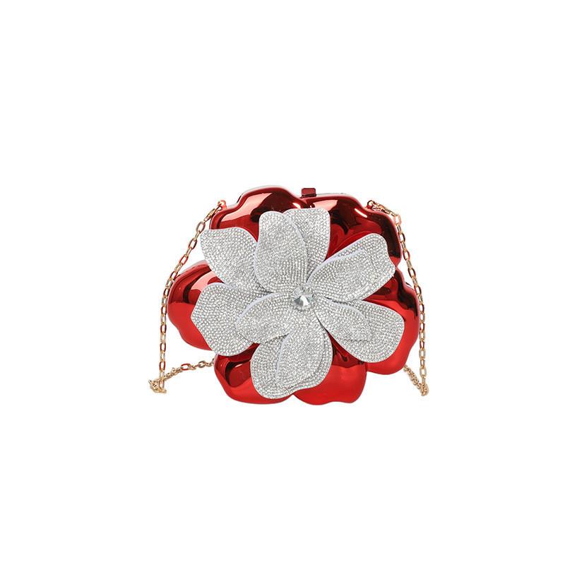 Borsa da sera a pochette con fiore in acrilico per donna con manico a catena e chiusura a lucchetto