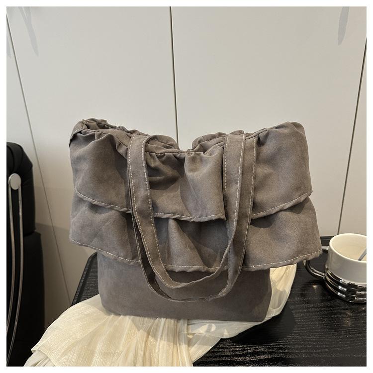 2025 Korean Version of the New Skirt Wrinkled Large-capacity Tote Bag Lazy Style Casual Simple Canvas Bag Bag