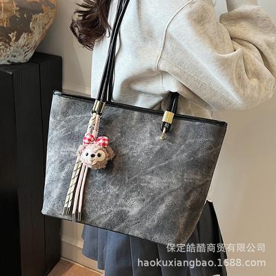 Retro Bag Women's Large Capacity 2025 New Spring and Summer Versatile Casual Shoulder Bag Simple Work Commuter Tote Bag