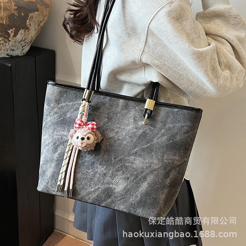 Retro bag women's large capacity 2025 new spring and summer versatile casual shoulder bag simple work commuter tote bag