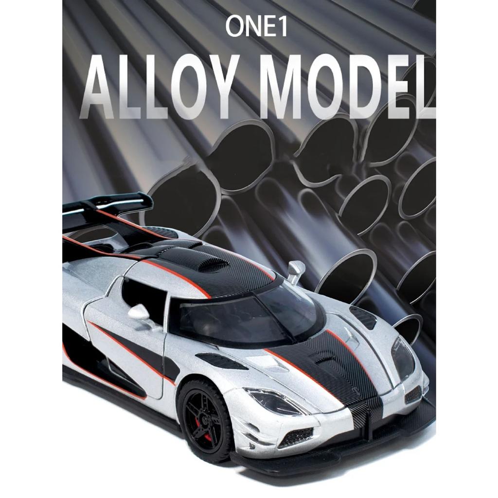 1/32 Koenigsegg ONE 1 Model sportovního auta z hliníkové slitiny Odlitky Kovové závodní vozidla Model Simulace Zvuk a světlo Dětská hračka Dárek