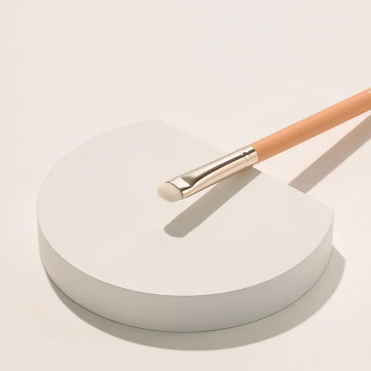 THE TOOL LAB 205 Eye Smudge Brush