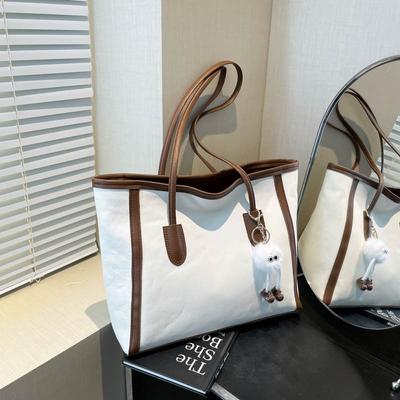 Damentaschen – Geräumige Taschen