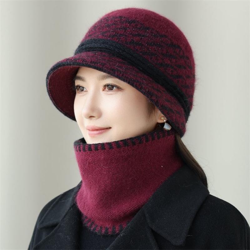 Autumn and winter new knitted bucket hat women's warm ear protection wool hat versatile face small cold hat retro fashion hat