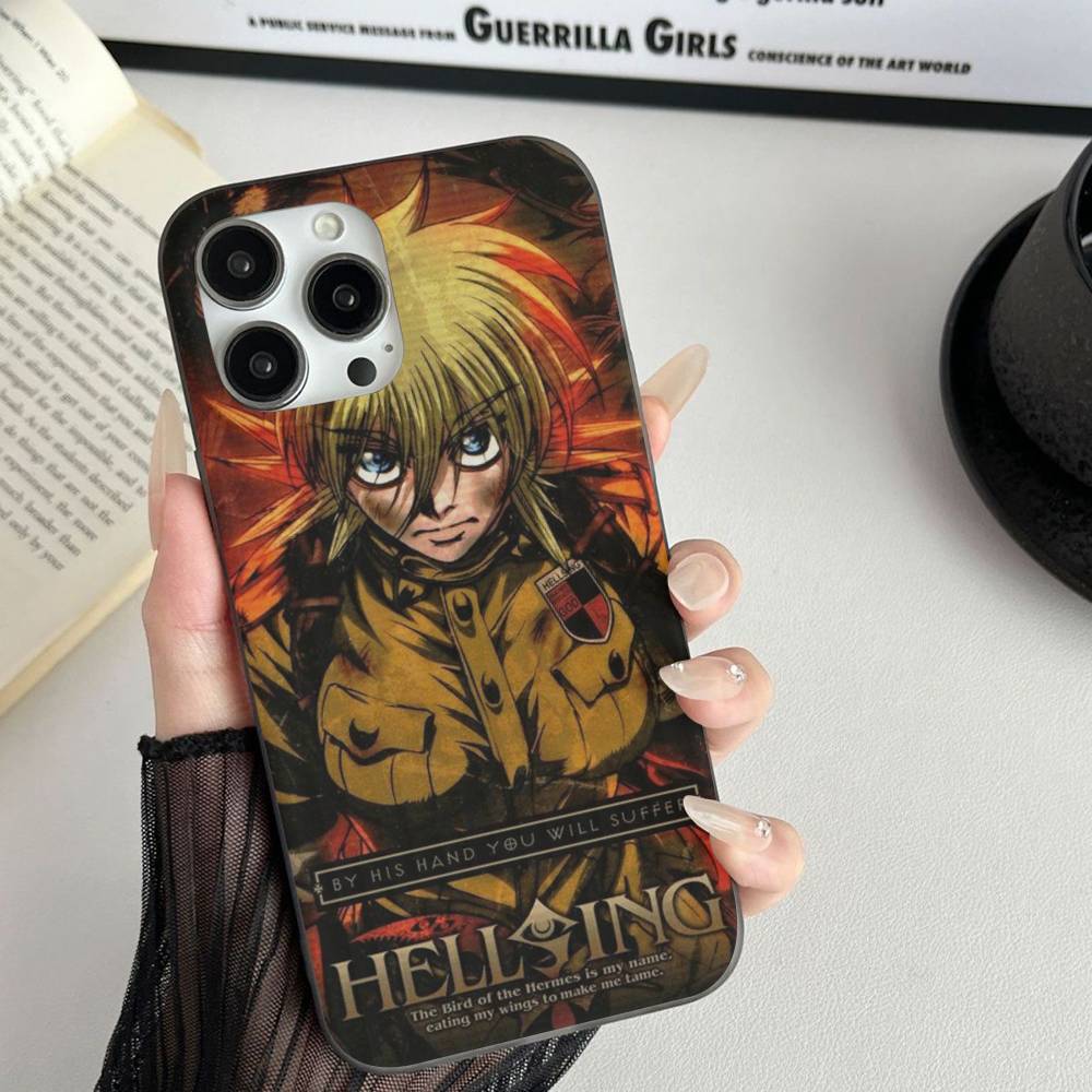Horror Anime Hellsing For IPhone 17 16 15 Plus Pro Max 12 14 Plus 11 13 Wave Corrugated Stripe Funda Phone Cover