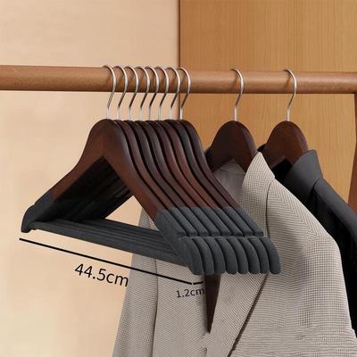 Prodotti per il bucato – Grucce e appendini