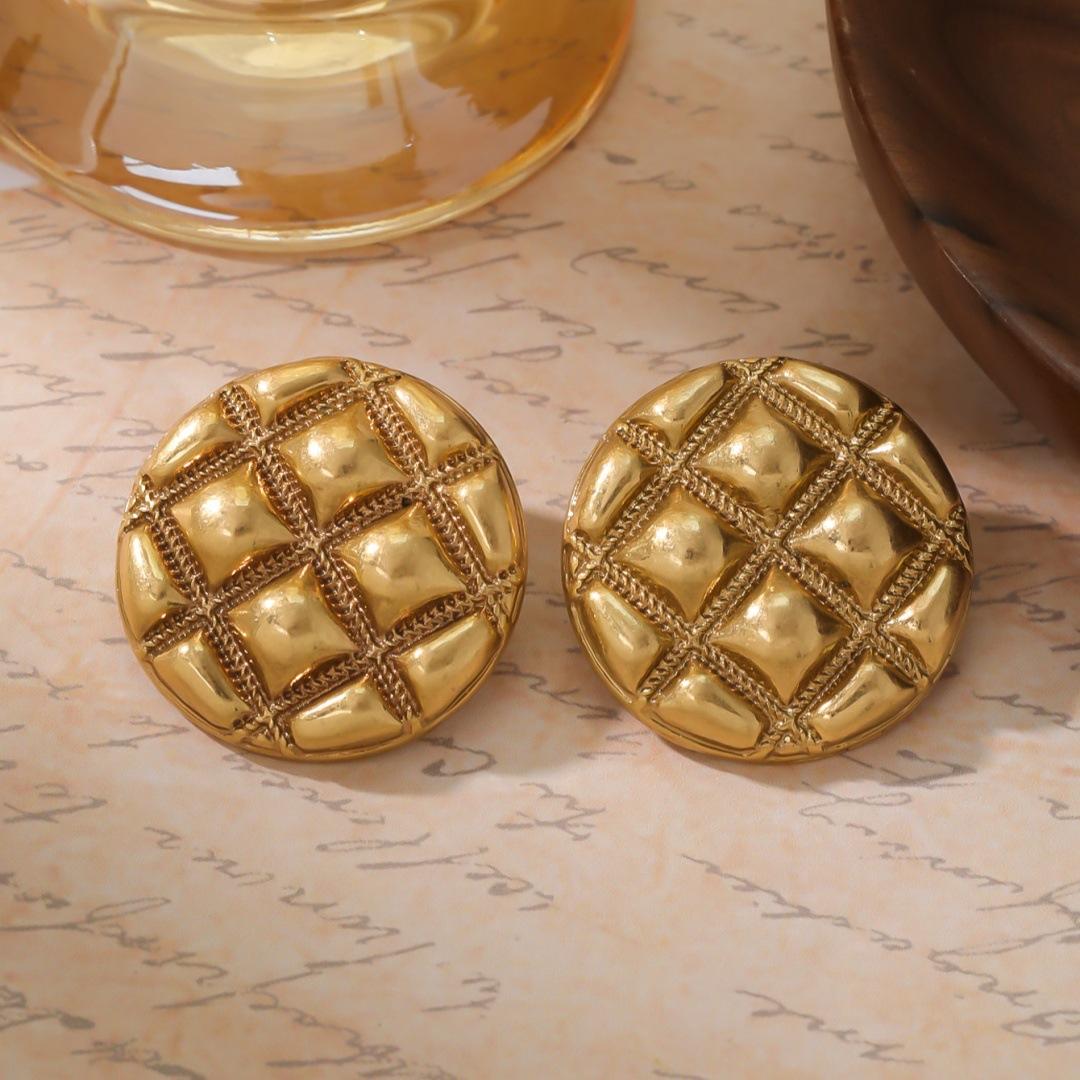 Vintage Button New French Gold Earrings Fashionable Versatile