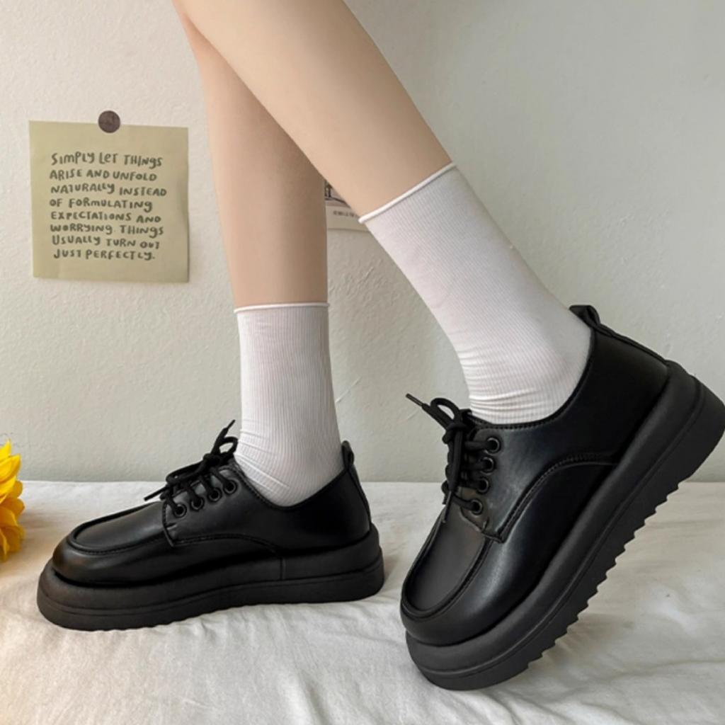 2025 spring and autumn muffin platform small leather shoes women's new white British style round head lace-up versatile single shoes