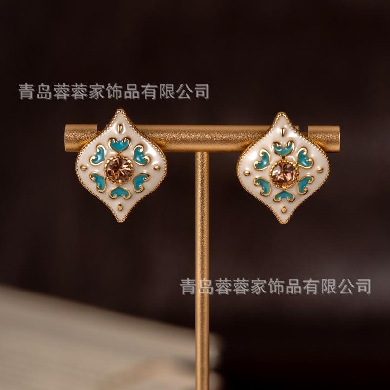 Ретро-стиль с глазурью, роскошное ожерелье, тяжелая промышленность, темперамент, стиль старых денег, легкие роскошные серьги, средневековые украшения