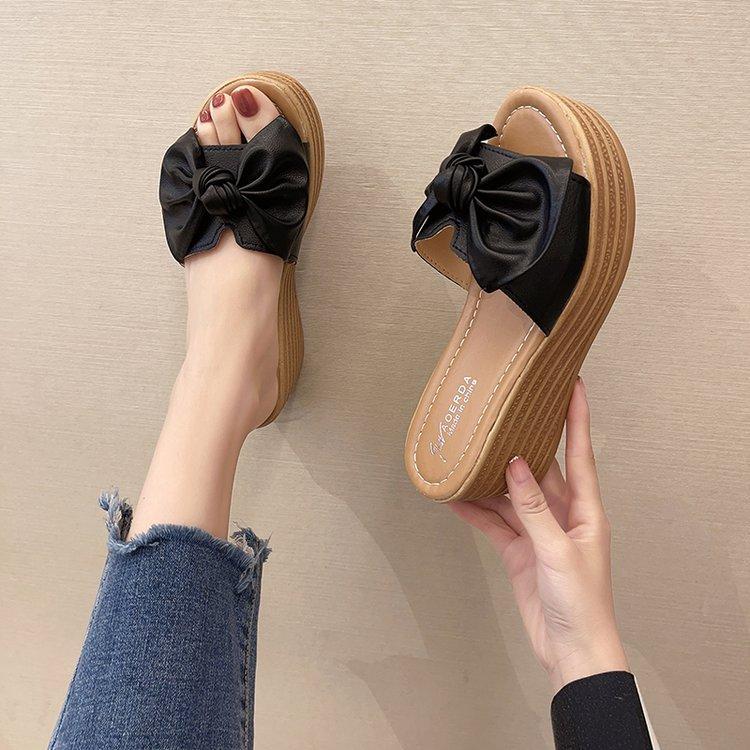 

2025 лето новые крутые тапочки женские бант танкетка тапочки-шлепанцы с рыбьим носком женские босоножки на высоком каблуке женские 35 чёрный