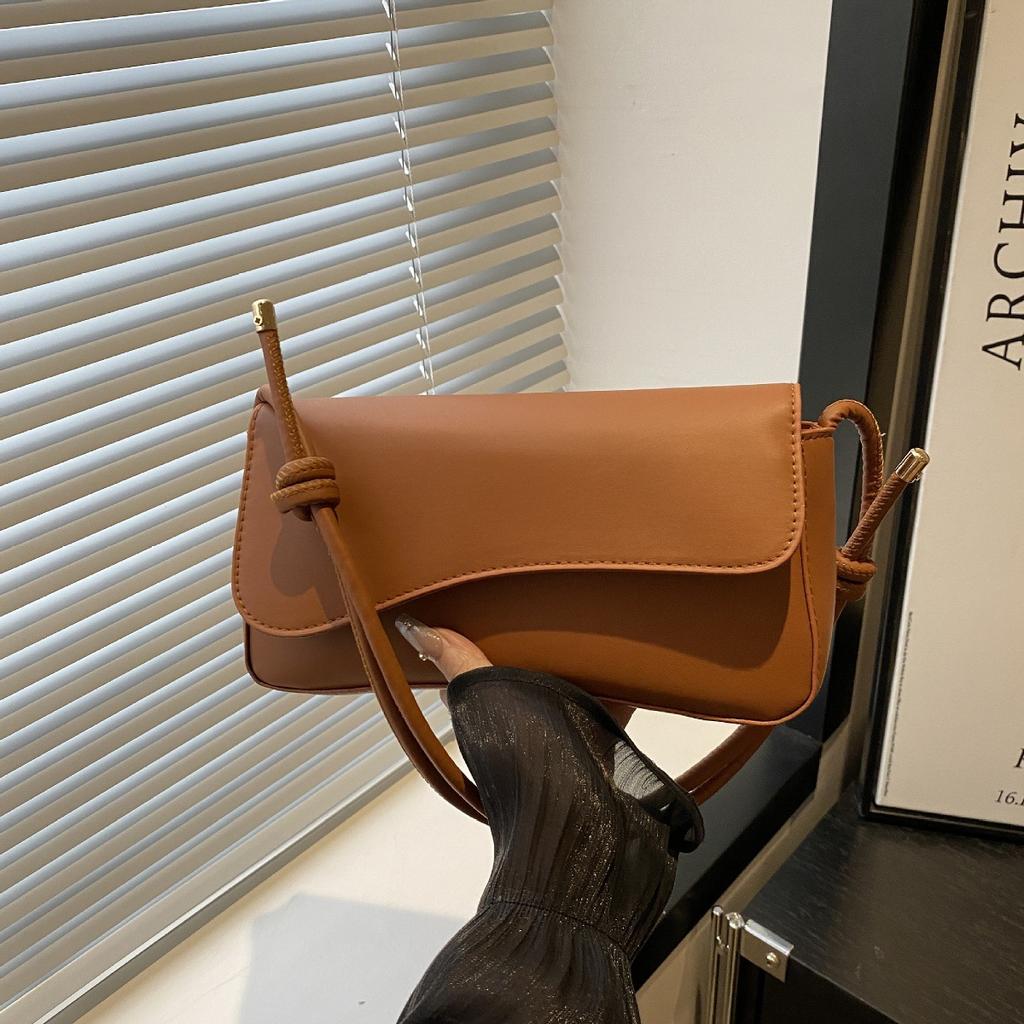 2025 New Fashionable Solid Color Casual Versatile Simple Shoulder Bag Underarm Bag Beautiful Temperament Daily Commuter Women's Bag