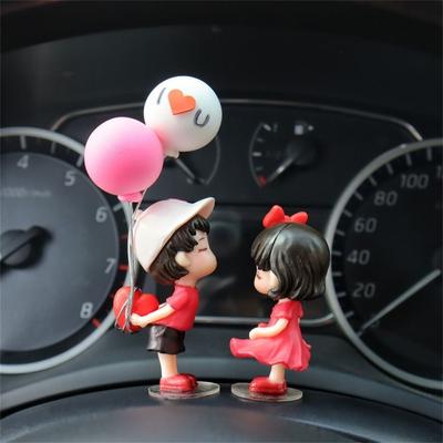 Dívky Dárky Anime Páry Palubní deska Figurka Auto Dekorace Auto Ornament Kreslený Páry Model