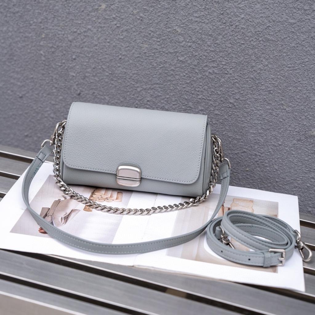 Soft Leather Cylinder Women's Bag Leather Women's Crossbody Bag Commuter Chain Small Bag Single Shoulder Crossbody Niche Mom Bag